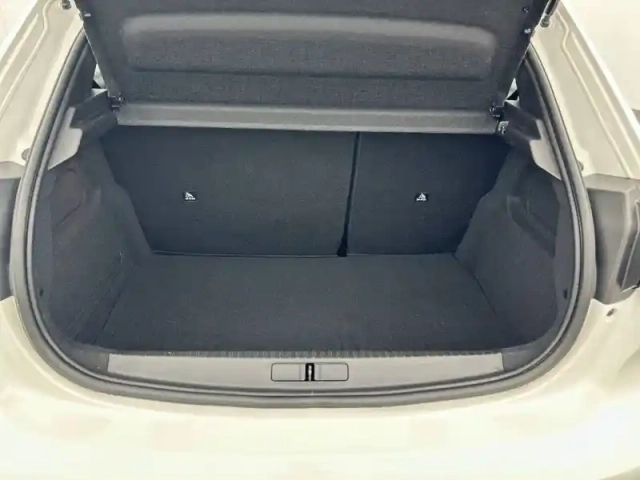 Peugeot 208 puretech 75 s&amp;s bvm5 — photo 6