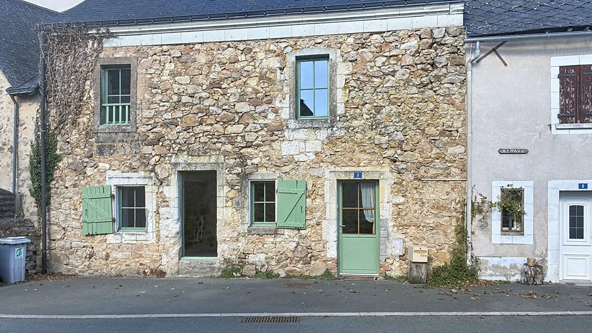 Photo 1