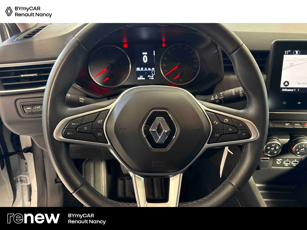 Renault Clio TCe 90 — photo 10