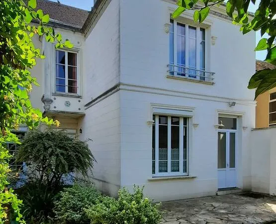 Maison 6 pièces 270 m²