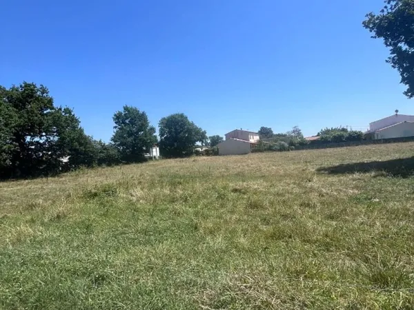 Terrain 312 m²