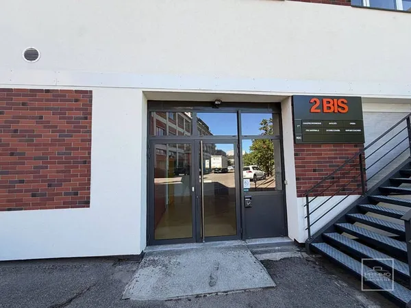 Bureau 274 m²
