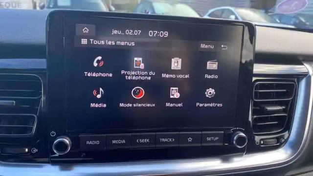 Kia Stonic 1.0 t-gdi 100 ch bvm6 — photo 8