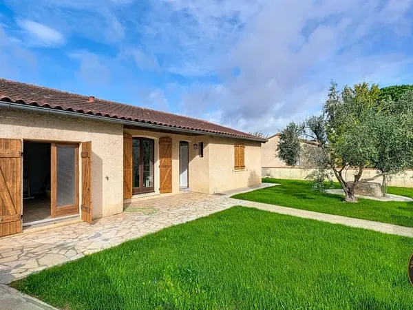 Labarthe-sur-Lèze -- Maison T4 de plain-pied 94 m2, véranda,
