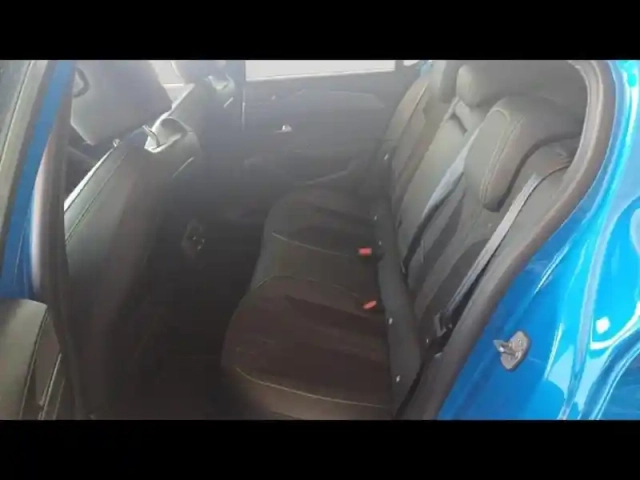 Peugeot 308 phev 225ch gt e-eat8 — photo 11