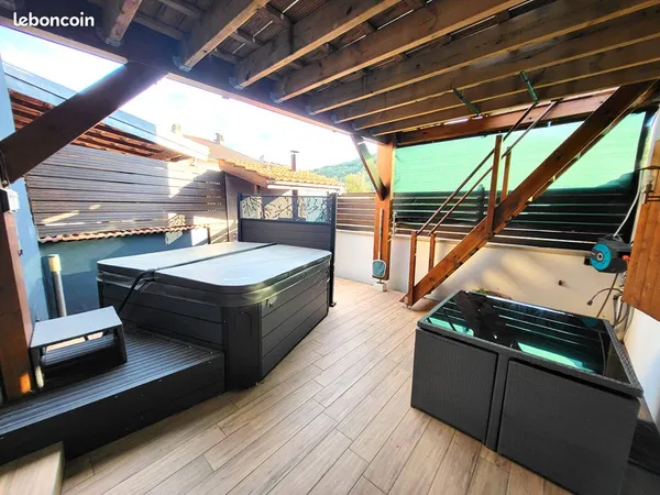 Maison 8 pièces 136 m²