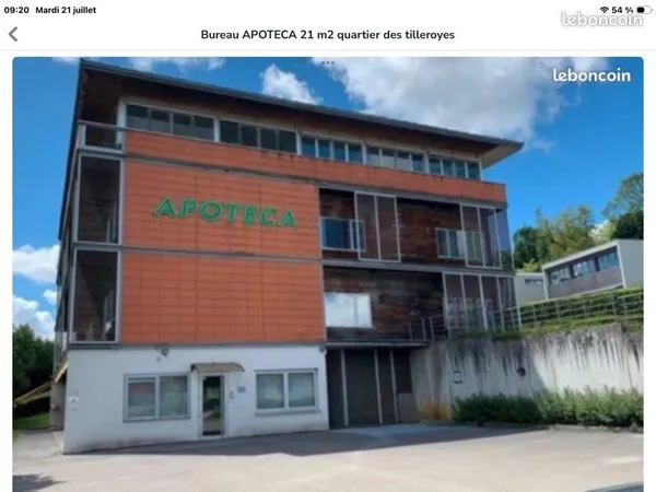 Dans espace médical APOTECA ( quartier dès tilleroyes proche clinique St Vincent) local disponible s