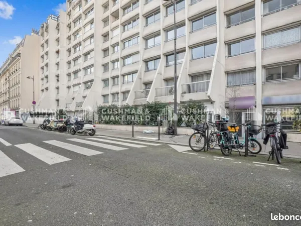 PARKING Louis Blanc - 9999 euros