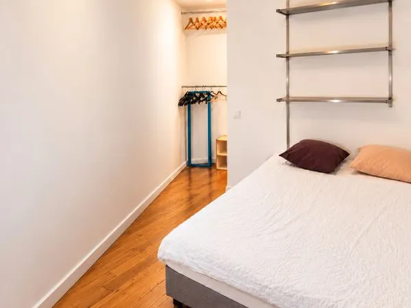 Chambre meublée calme chez l'habitant - Paris 7e