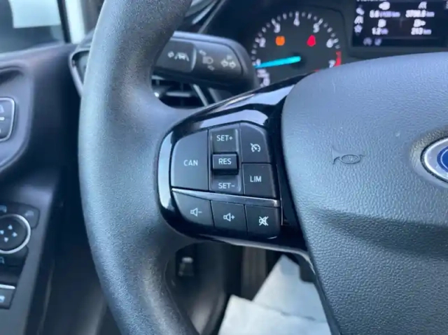 Ford Fiesta 1.0 ecoboost 95ch connect business nav 3p — photo 17