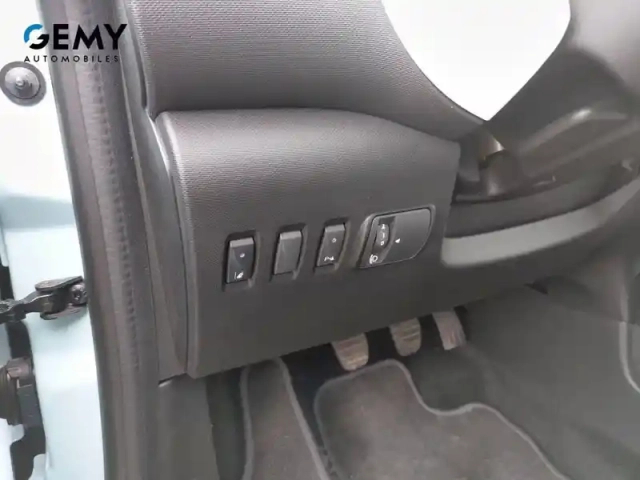 Renault Twingo iii sce 65 — photo 13
