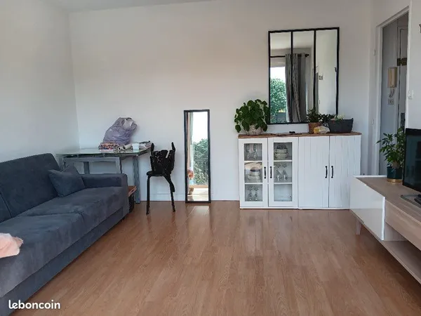Appartement T2 vendu loué - Hénin-Beaumont, proche centre-ville et gare