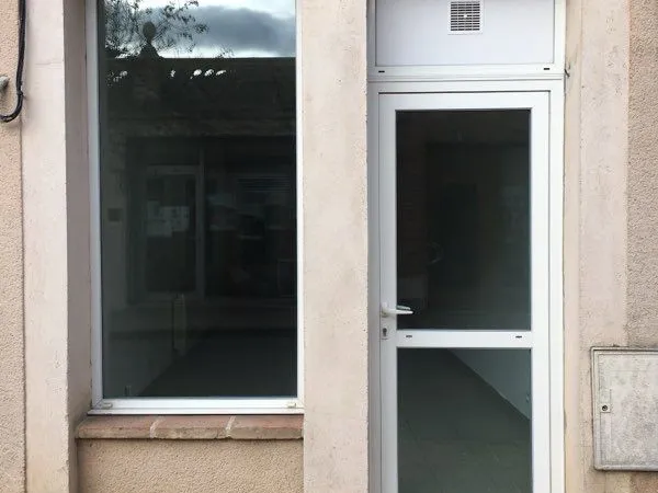 Local commercial plein centre 20 m²