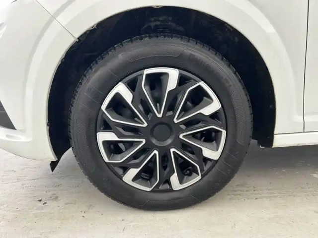Dacia Sandero eco-g 100 — photo 19