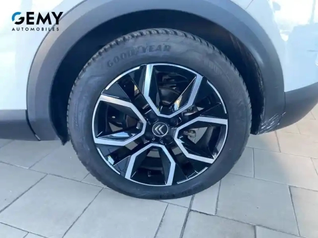 Citroën C4 e- 136 ch automatique — photo 11