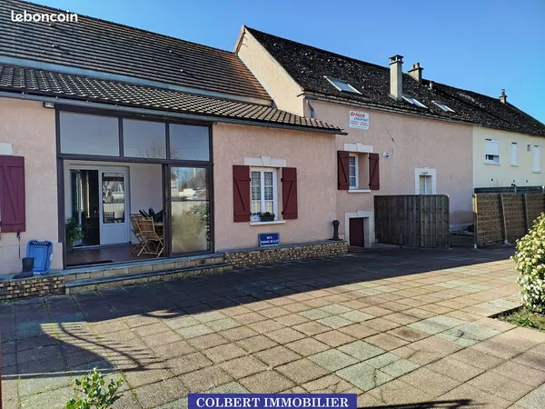 Maison 7 pièces 203 m²