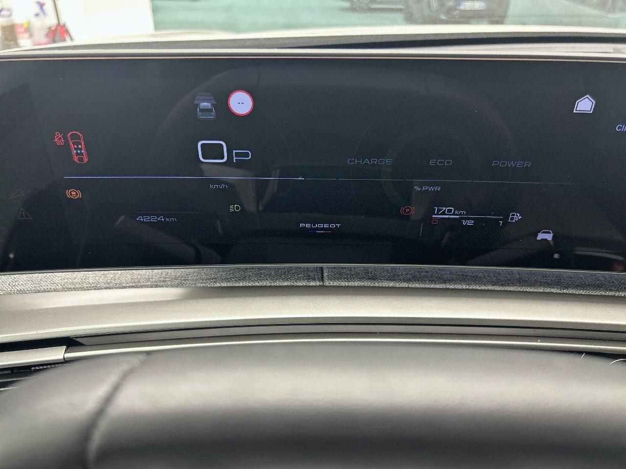Peugeot 3008 hybrid 145 e-dcs6 allure — photo 32