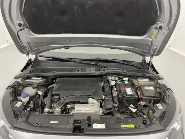 Peugeot 208 puretech 100 s&amp;s eat8 — photo 85