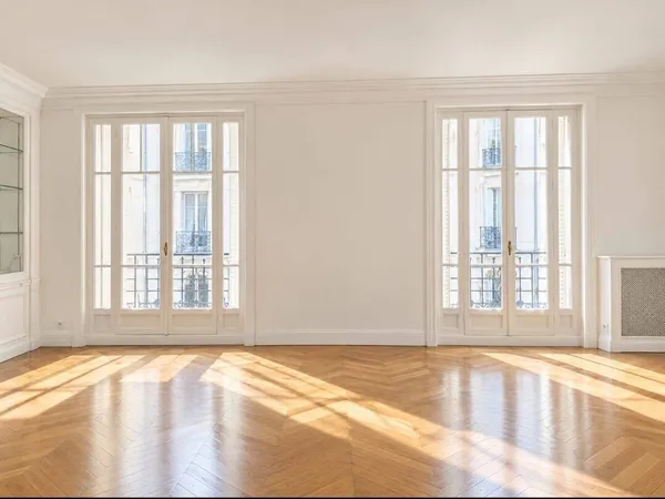 Appartement 5 pièces 180 m²