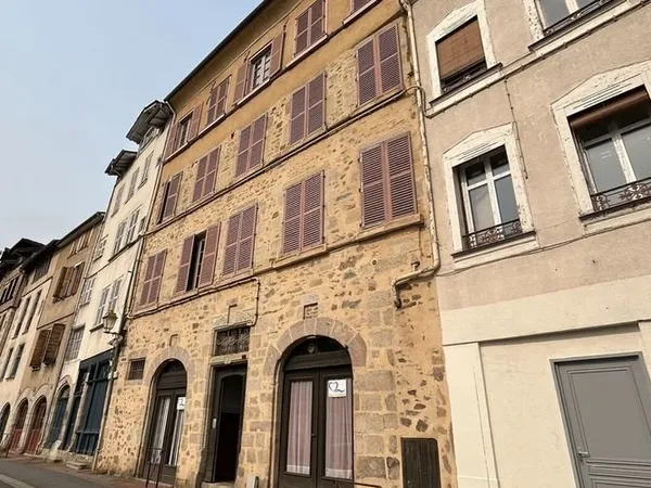 Immeuble 21 pièces 561 m²