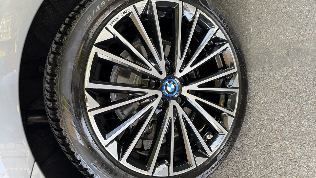BMW Active Tourer 225e xDrive 245 ch DKG7 — photo 32