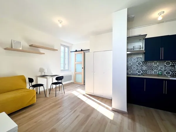 Studio Meublé centre Aire