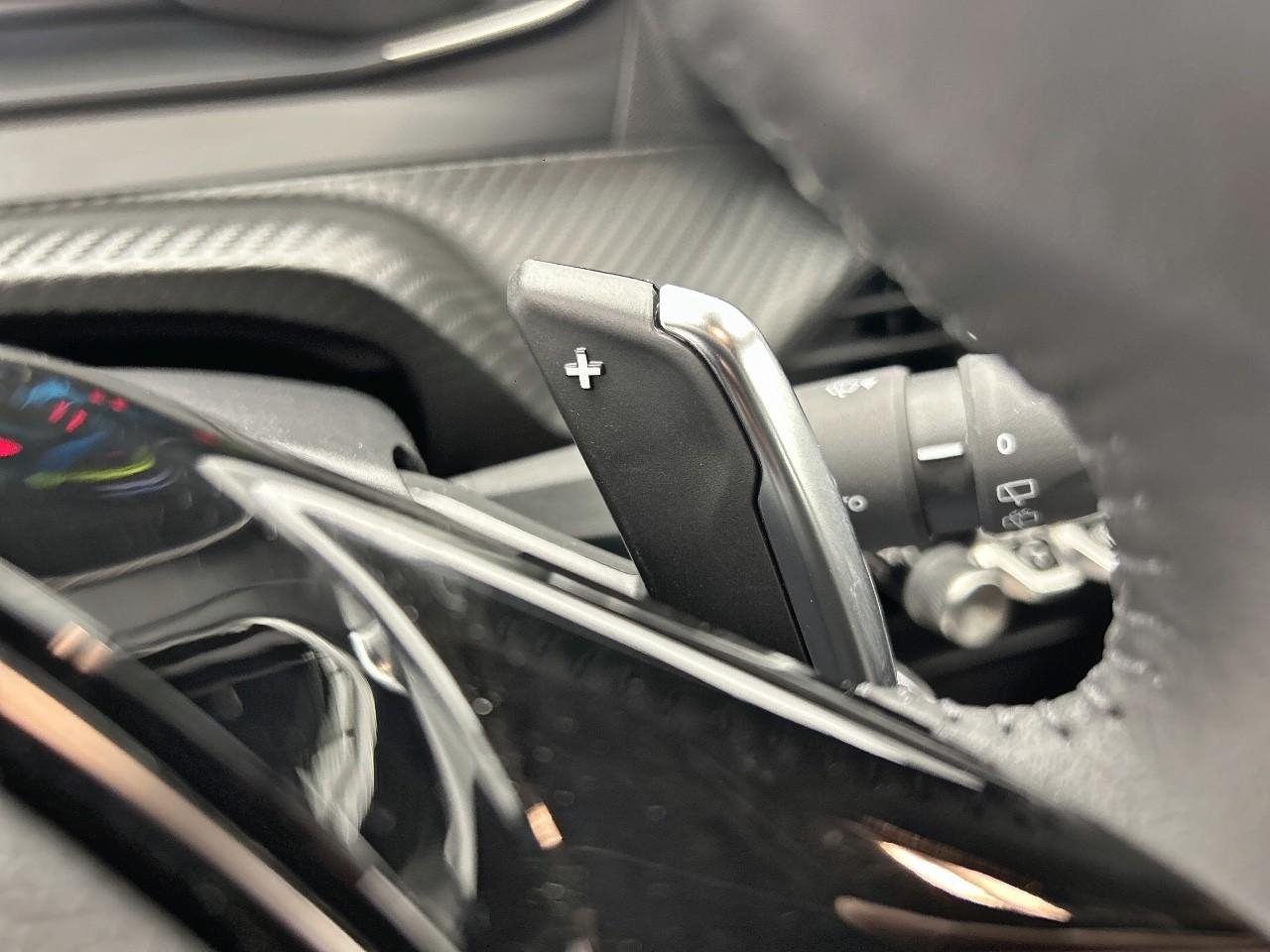 Peugeot 2008 hybrid 145 e-dcs6 style — photo 22