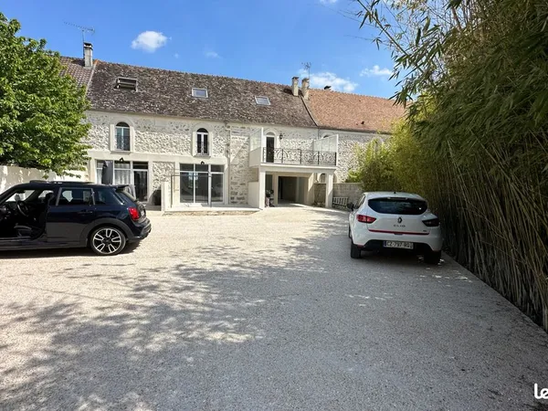 Immeuble 300 m²
