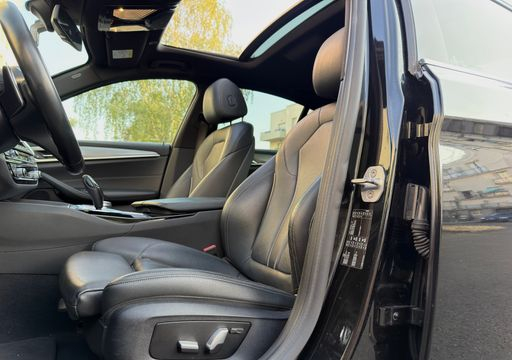 BMW Serie 5 520d 190 Steptronic8 - M Sport – 2018 – 117257 km – Diesel – Boîte Automatique — photo 2