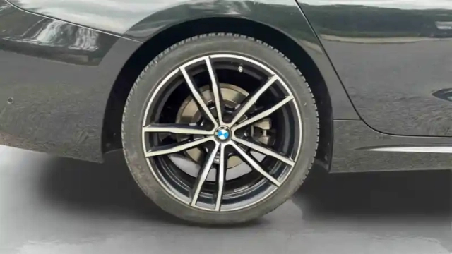 Bmw Serie 3 touring 320d xdrive 190 ch bva8 — photo 9