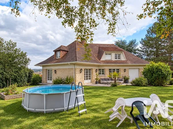 Maison 10 pièces 250 m²