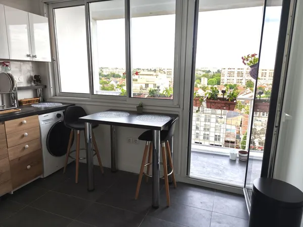 Deux pièces meublé de 57 m2 en centre-ville d'Antony
