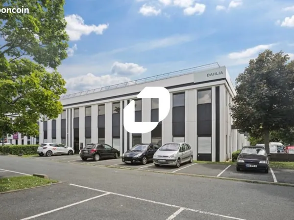 Bureaux 140 m²