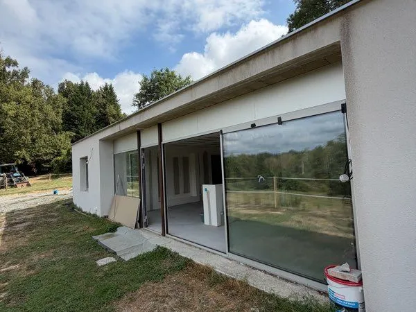 Maison neuve bioclimatique à terminer