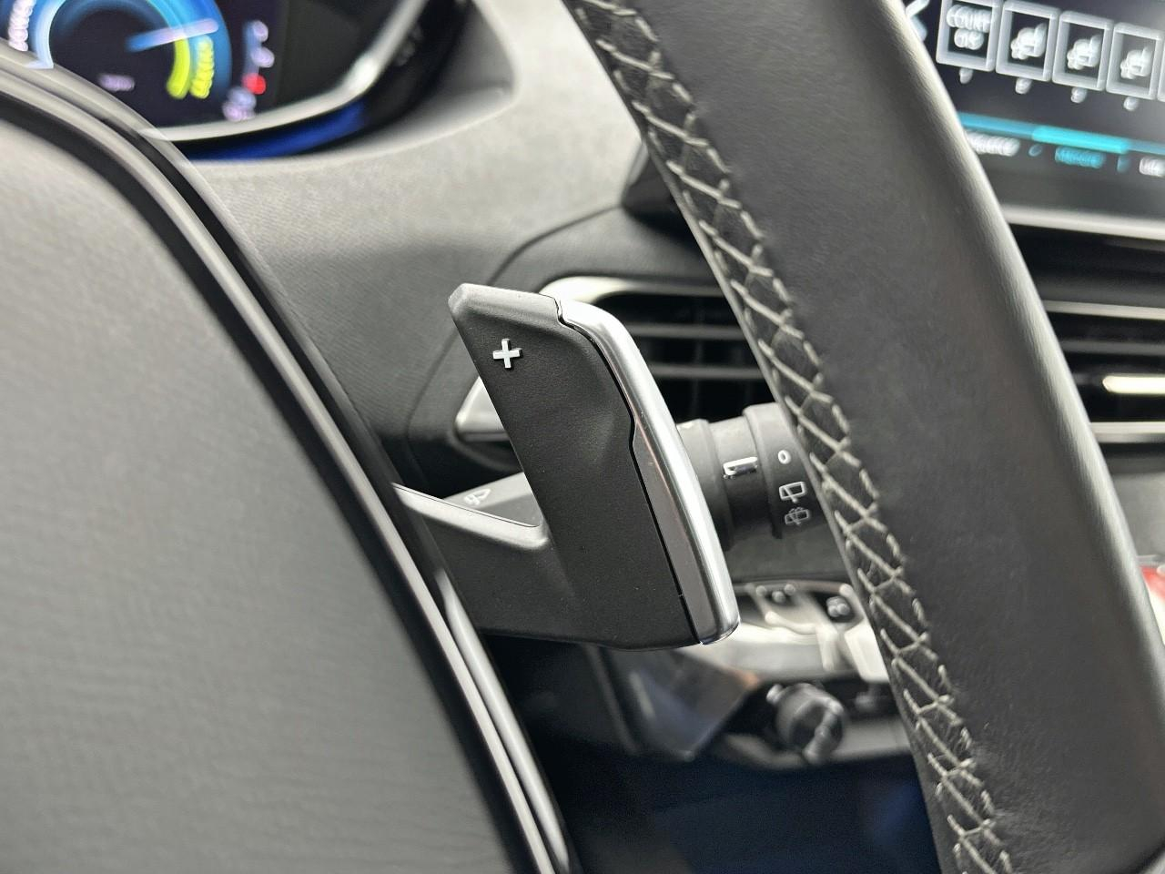 Peugeot 3008 hybrid 225 e-eat8 allure pack — photo 20