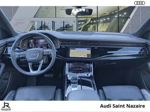 Audi Q8 55 tfsi e 381 tiptronic 8 quattro — photo 14