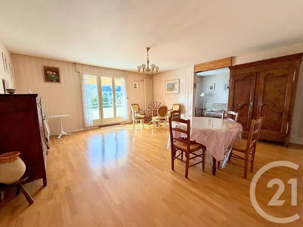 Appartement 5 pièces 111 m²