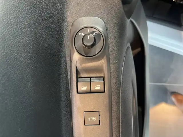 Citroën Berlingo van taille m 650kg bluehdi 100 s&amp;s bvm6 — photo 46