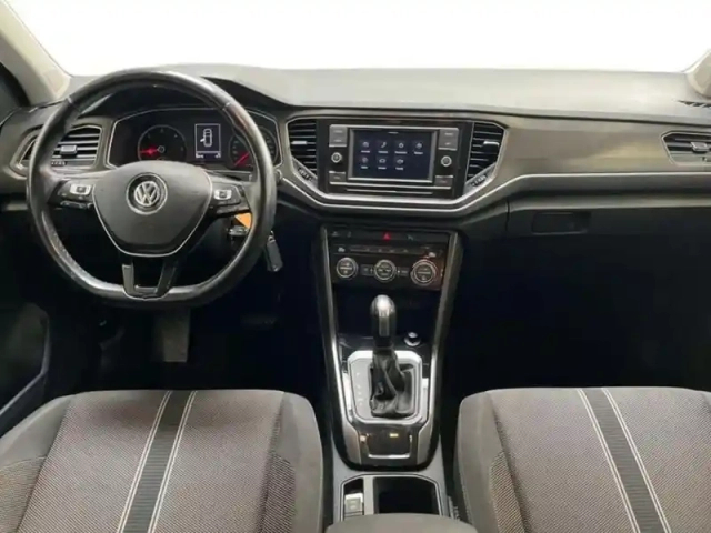 Volkswagen T-Roc 2.0 tdi 150 start/stop dsg7 lounge — photo 8