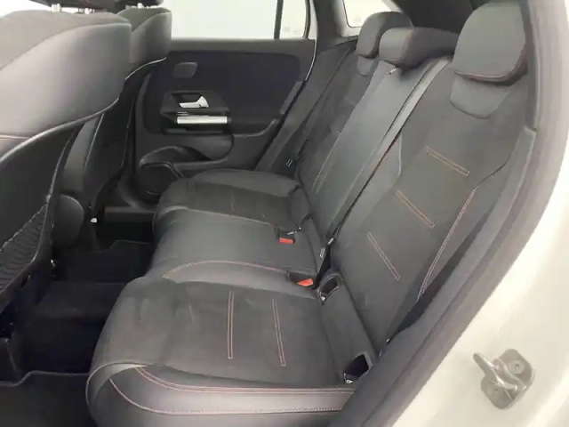 Mercedes Gla 200 d 8g-dct — photo 16