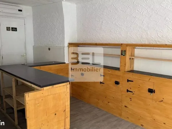 Local commercial 16 m² Bagnols-sur-Cèze