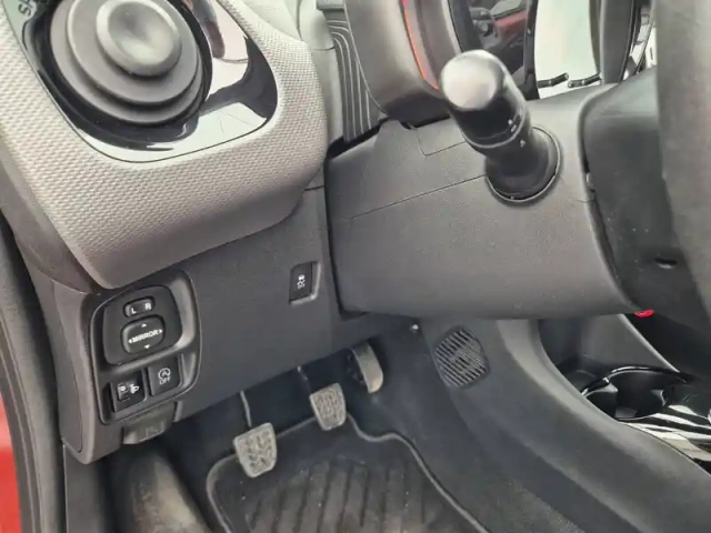 Peugeot 108 vti 72ch s&amp;s bvm5 — photo 23