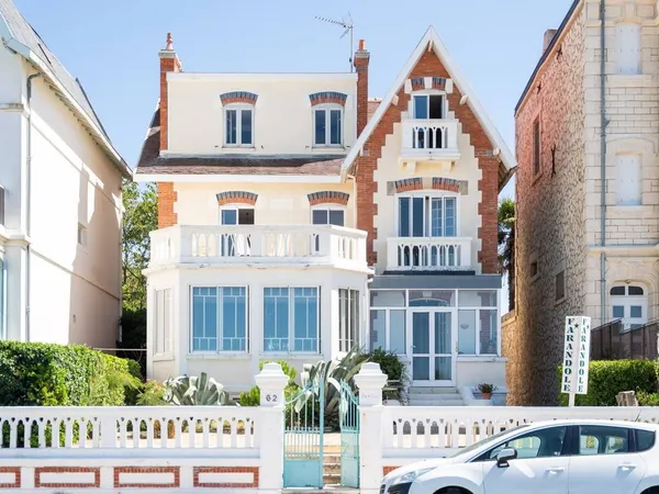 Maison individuelle 12 pièces 286 m²