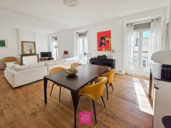 Appartement 5 pièces 127 m²