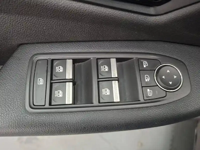 Renault Megane e-tech er ev60 130ch super charge — photo 30