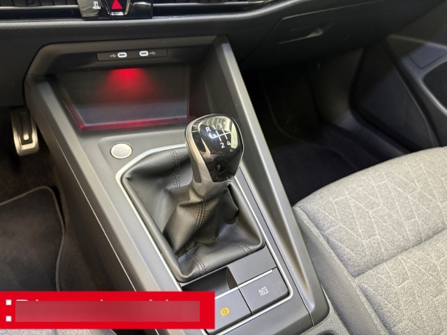 Volkswagen Golf 8 — photo 11