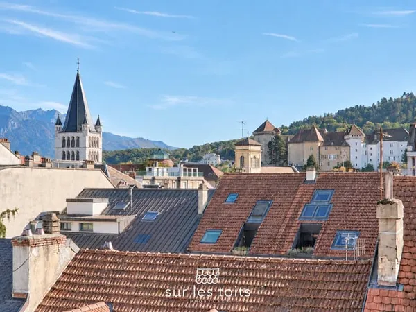 « LE BEL AIR » Annecy hypercentre, la ville à vos pieds !
