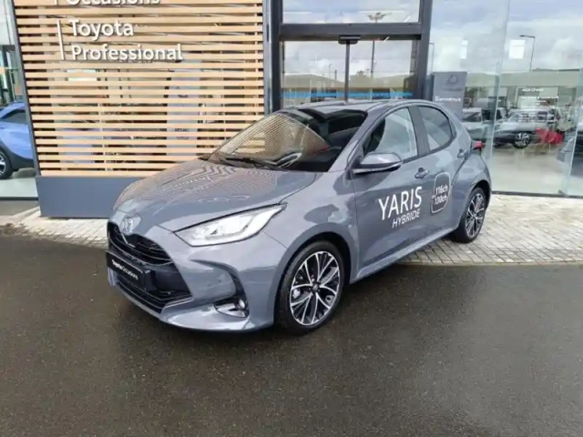 Toyota Yaris 116h design 5p my26