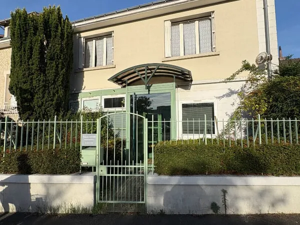 Maison Joué les Tours 163 m²