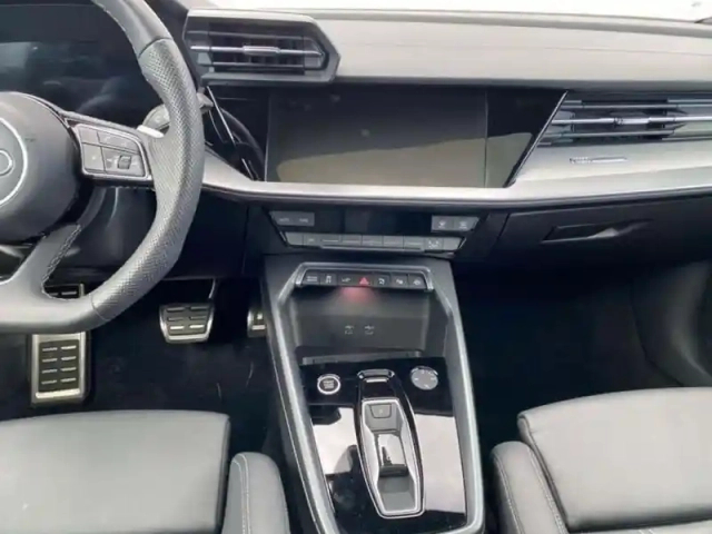 Audi A3 tfsi e hybride rechargeable 272 s tronic 6 s line — photo 10